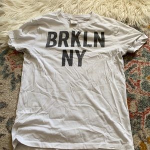 Men’s medium tshirt white and grey Abercrombie